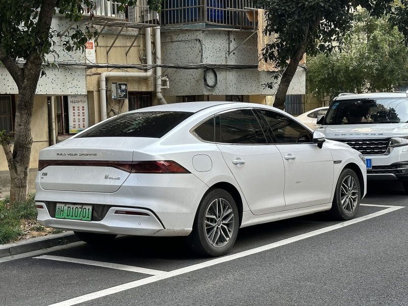 Qin Plus EV 510 — фото 2